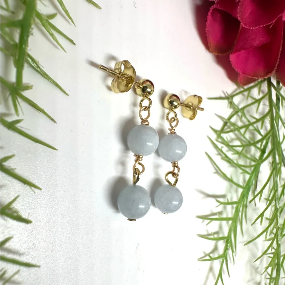 NEW⚜️Raw Aquamarine Beaded Earrings - Picture 3 of 4